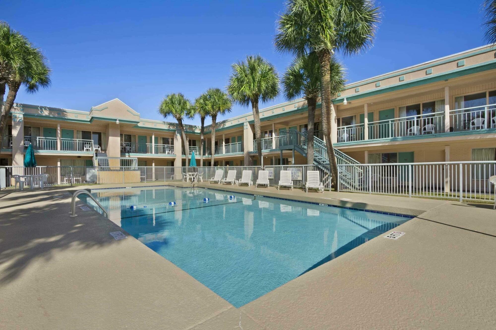 Royal Palace Inn And Suites Myrtle Beach Ocean Blvd Exterior photo