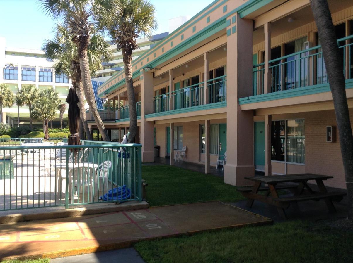 Royal Palace Inn And Suites Myrtle Beach Ocean Blvd Exterior photo